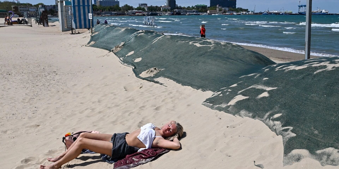 В Анапе отменен туристический налог, но мазут убирать не спешат: стоит ли туда ехать?