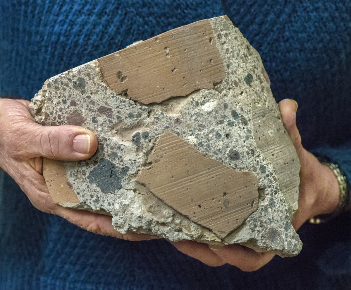 Источник: https://newscenter.lbl.gov/2014/12/15/roman-architectural-concrete