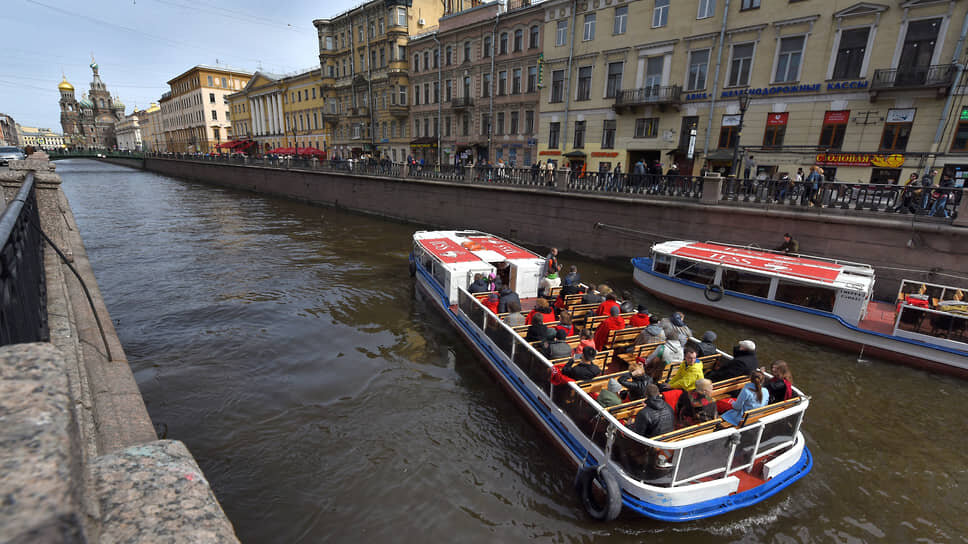 По состоянию на май 2025 года количество частей сооружений – набережных (спусков), находящихся в оперативном управлении учреждения, составляет – 376, из них сдано в аренду – 117, передано в безвозмездное пользование – 32.📷Фото: Александр Коряков / Коммерсантъ