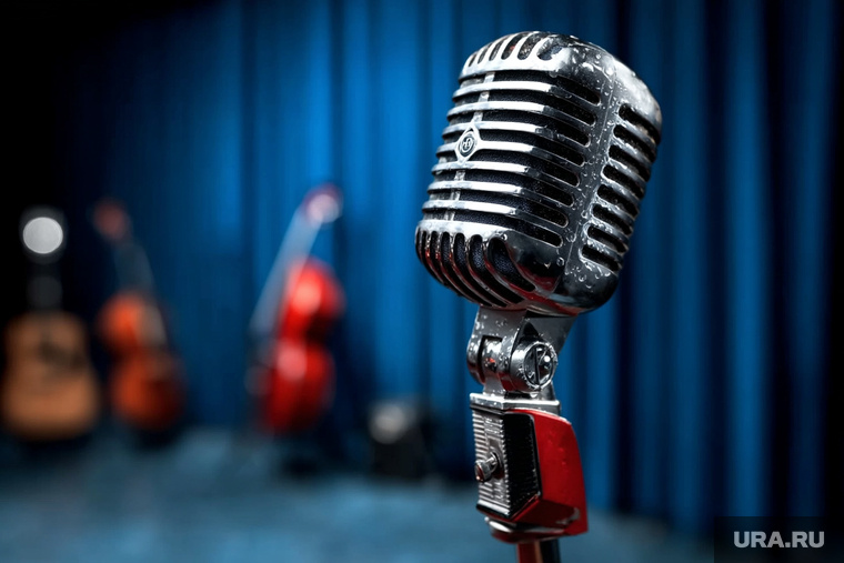 Хиты прошлых лет споют челябинские кавер-группы
Фото: Создано в Midjourney © URA.RU