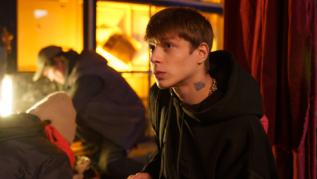 Глеб Калюжный kino-teatr.ru