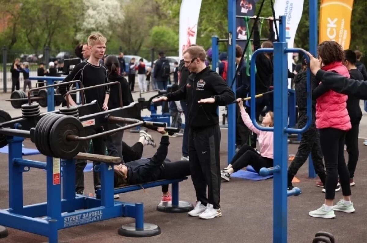    Школа омского бойца Шлеменко бесплатно проведёт открытую тренировку