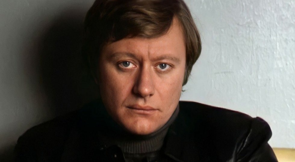 Андрей Миронов дома: французский парфюм, галстуки по каталогу и мини-спектакли на кухне