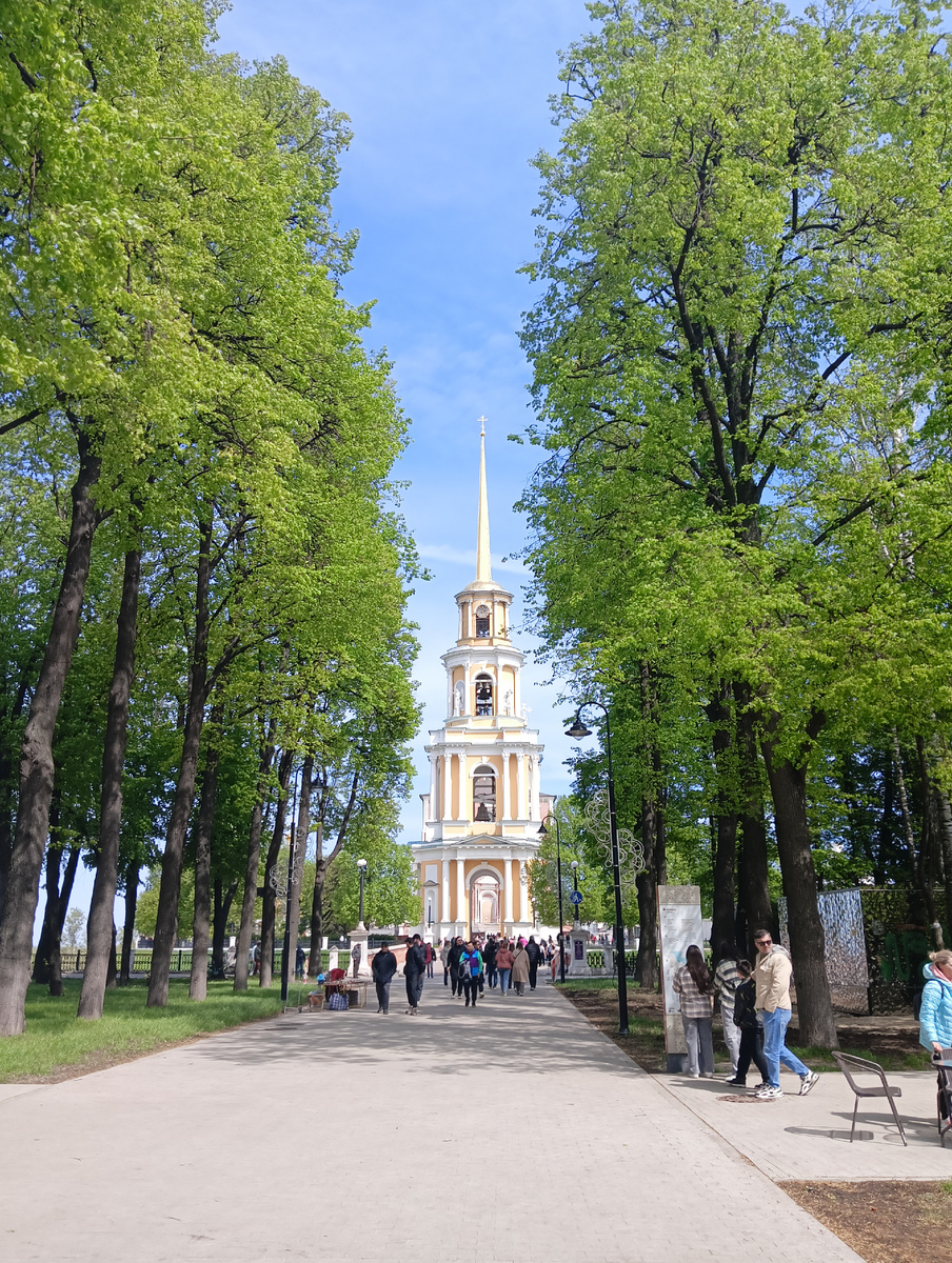 Вид на колокольню в Рязани