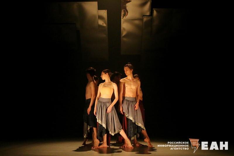    Спектакль «Мираж». Хореография - Эрнест Нургали (Россия). Премьера - 2022 г.