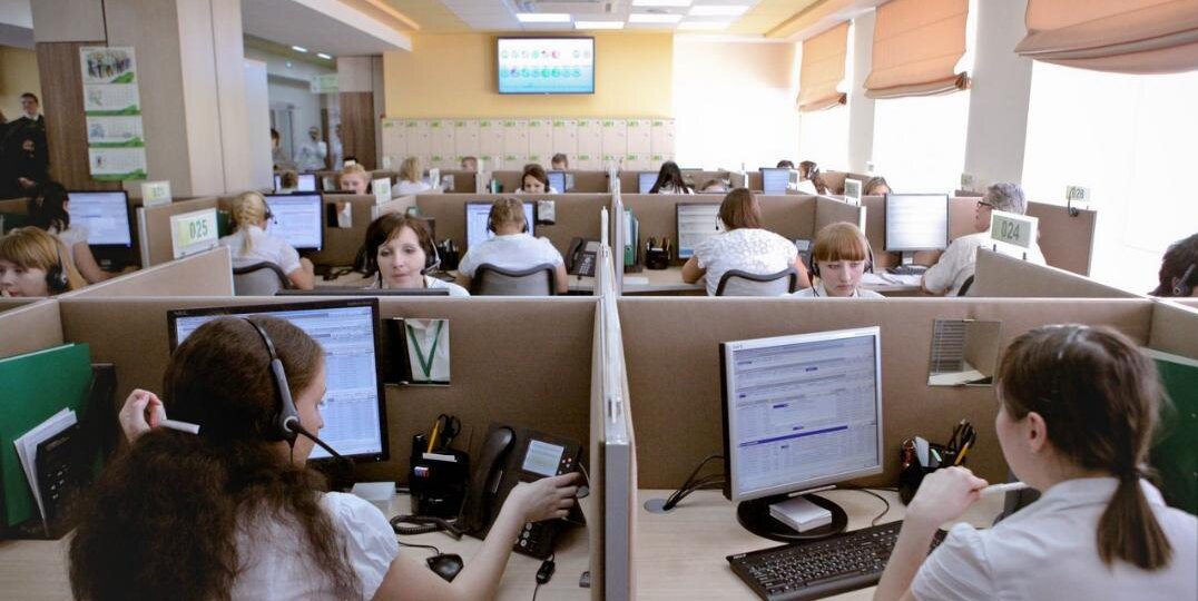 Банк получил крупный штраф из-за 440 звонков клиентке за восемь дней