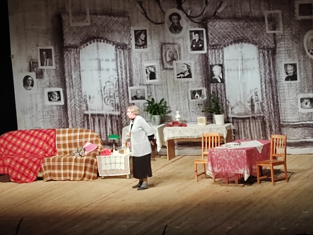 Ольга Кирсанова-Миропольская в роли Ф. Раневской