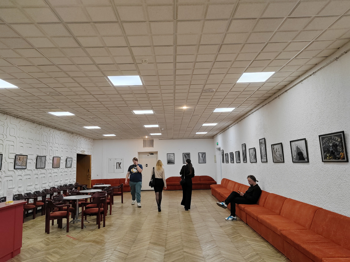 Фотовыставка в фойе