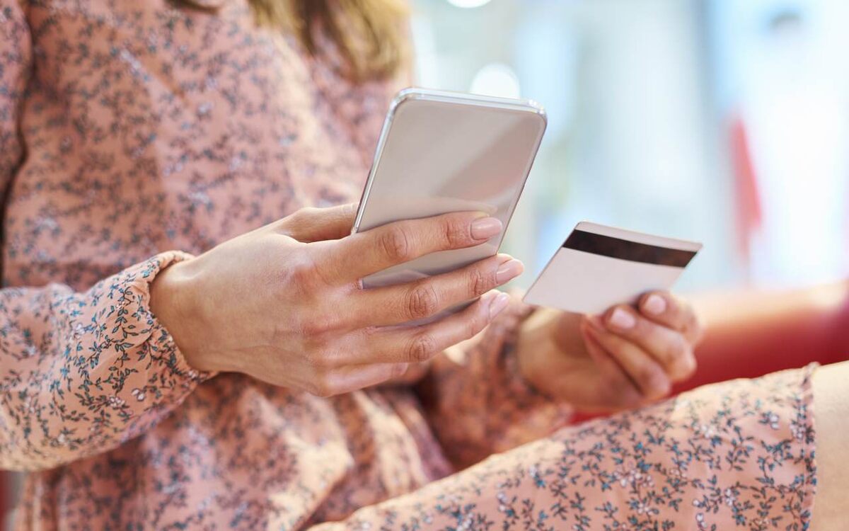    Липчане хотят получать в среднем не менее 60 тыс. рублей от gpointstudio на Freepik