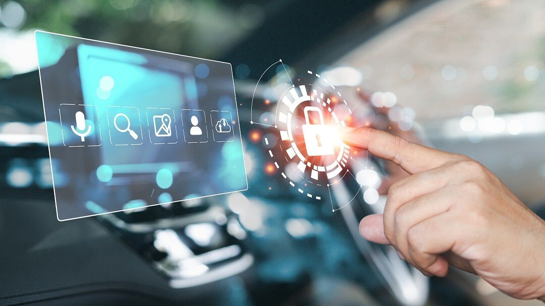 Современный автомобиль давно перестал быть просто механическим устройством. Сегодня это сложный комплекс электронных систем, которые помогают водителю избежать аварий, парковаться, контролировать скорость и даже самостоятельно тормозить в экстренных ситуациях.