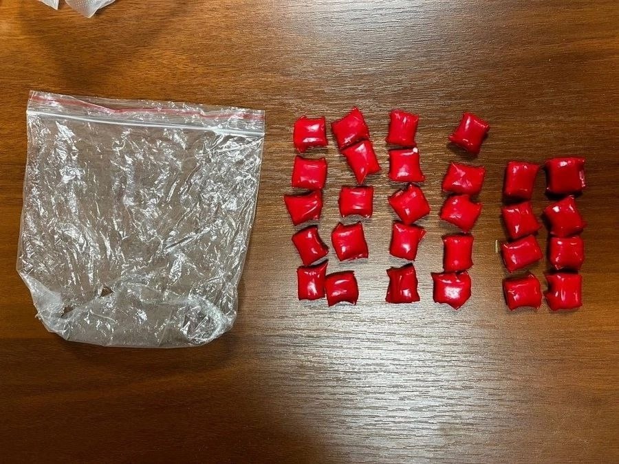    В Нижневартовске двое гостей региона пытались продать партию сильнодействующих наркотиков