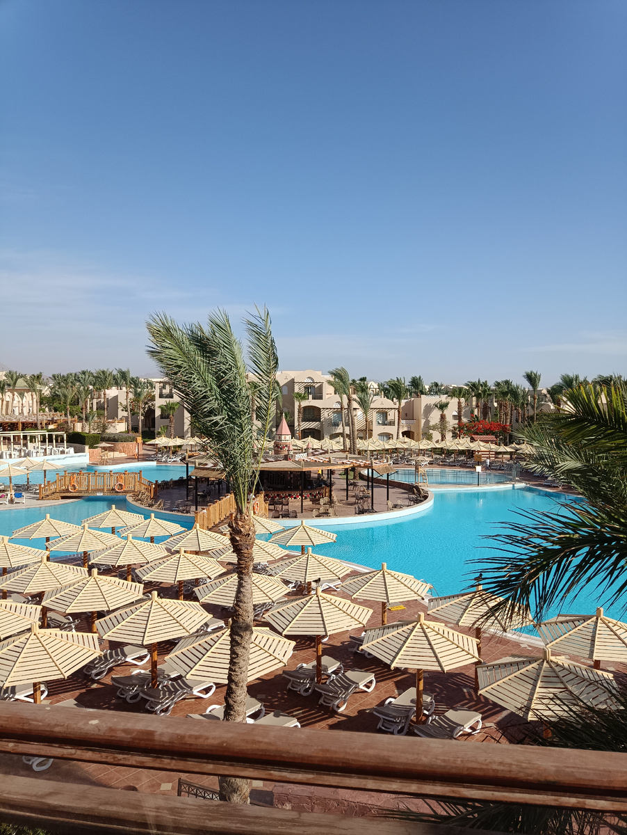 Утро с балкона номера