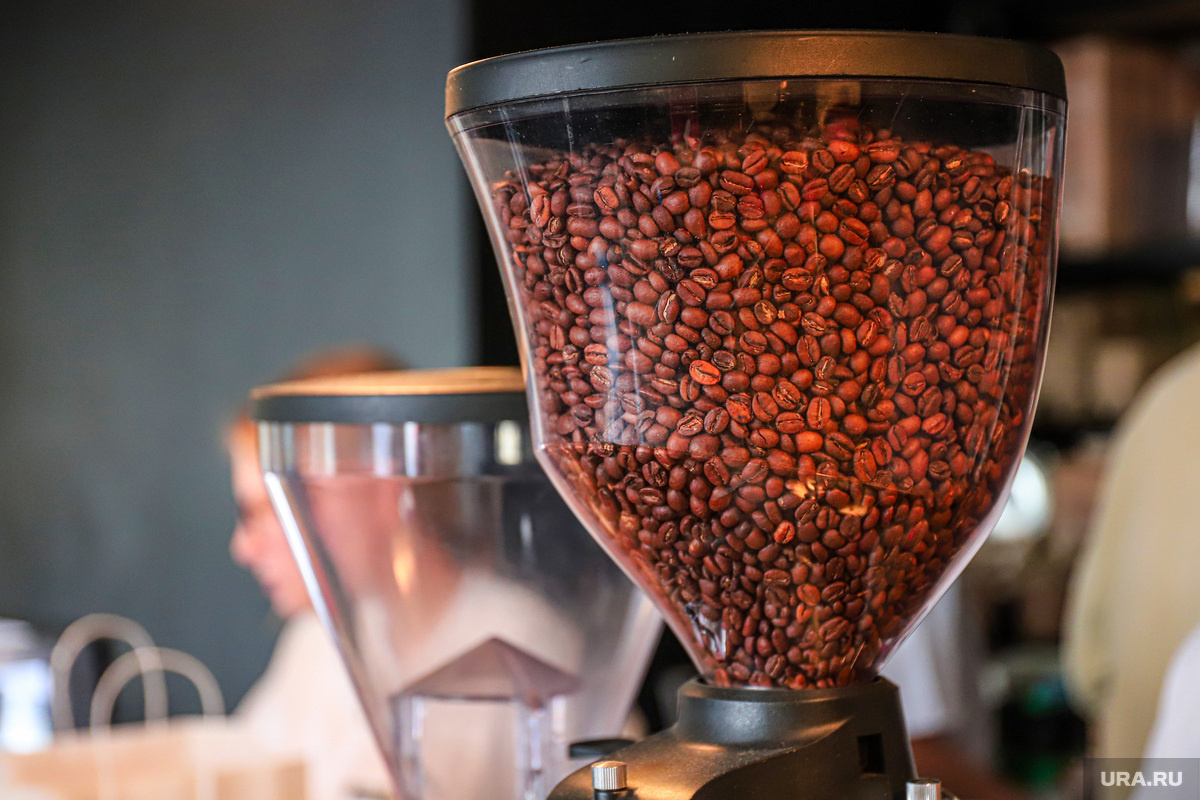 На открытие кофейни Артем не подалел 1,5 млн рублей. Фото: Размик Закарян © URA.RU