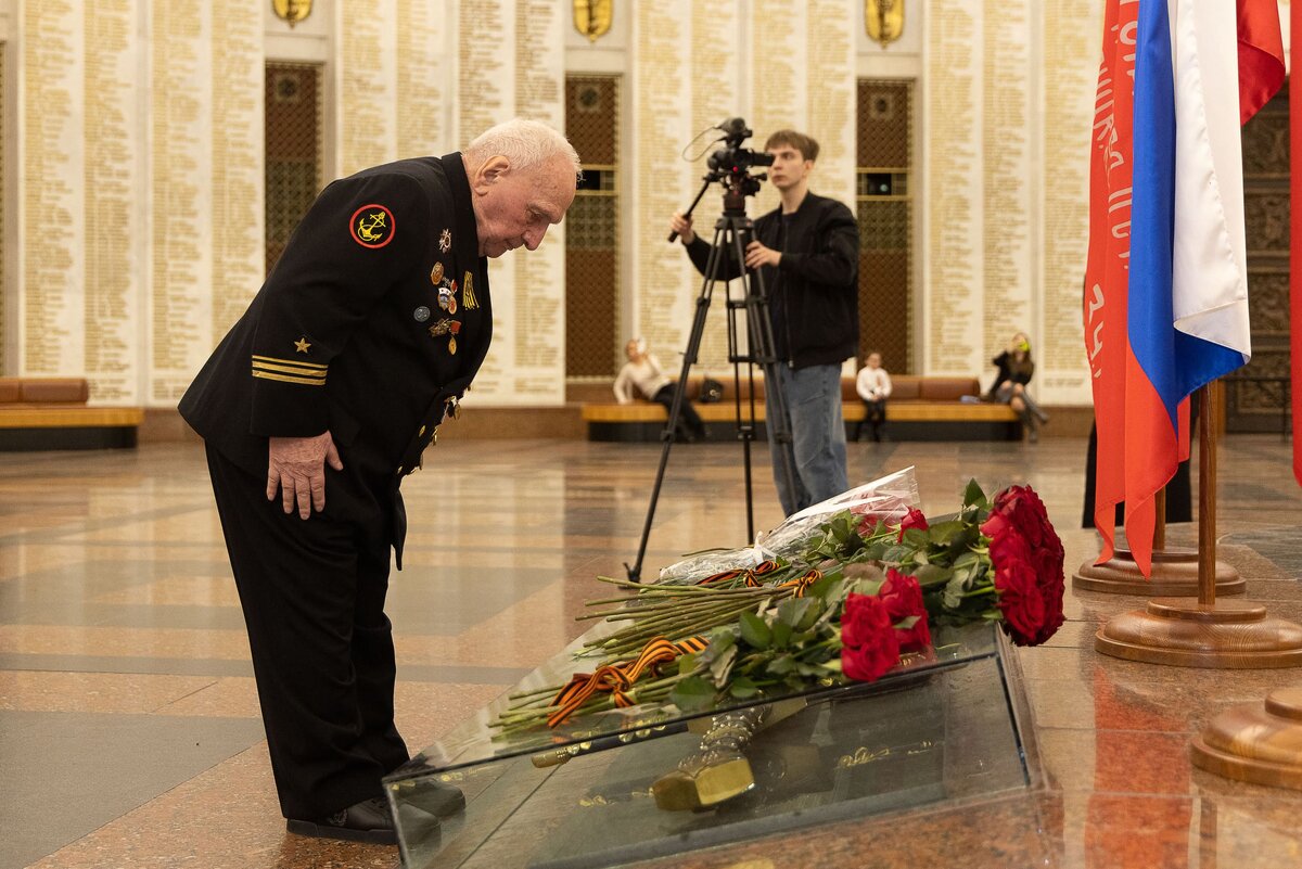    8 тысяч человек приняли участие в акции «Мы помним» в Музее Победы