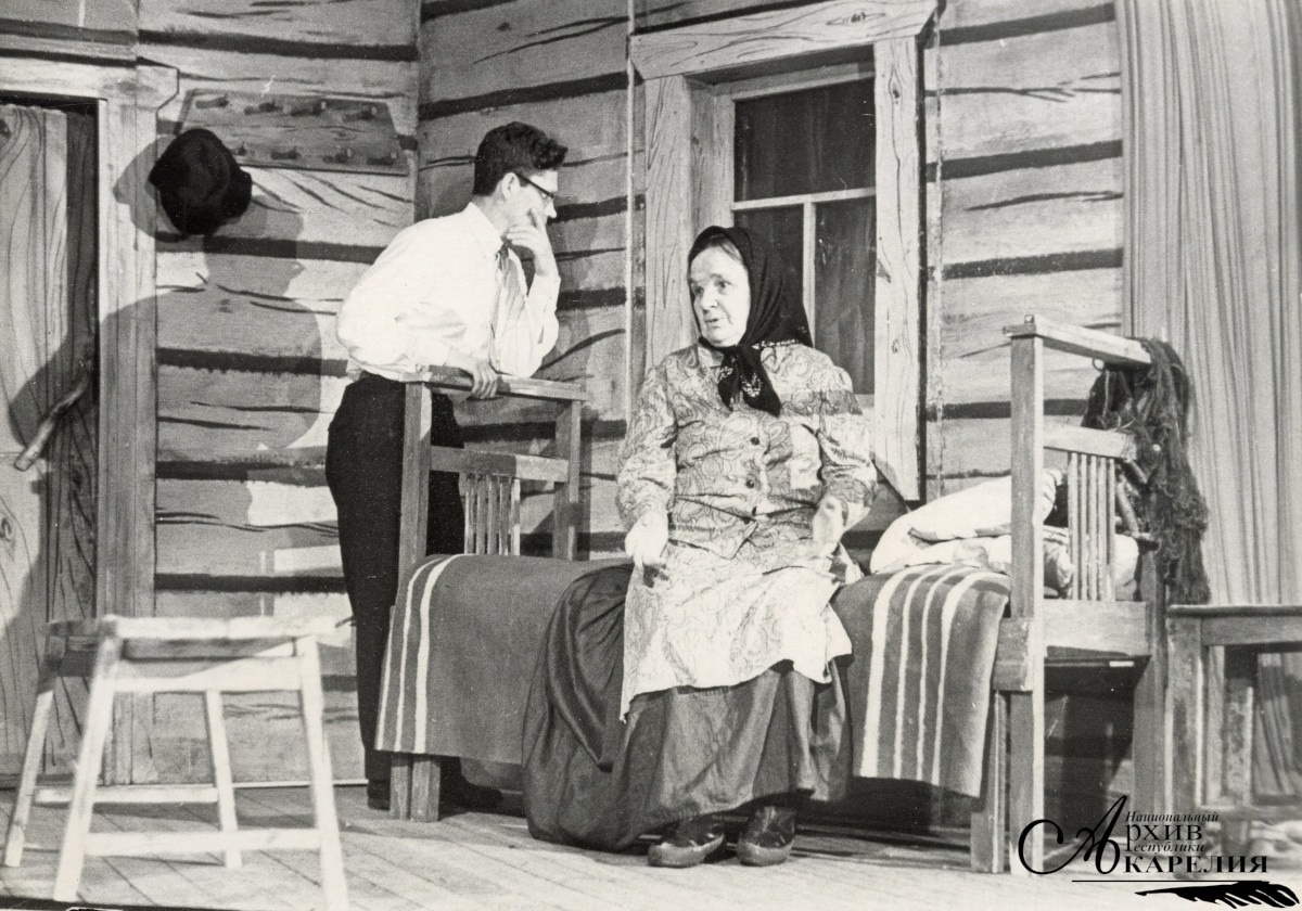    Сцена из постановки Калевальского народного театра. Фото: Национальный архив Карелии