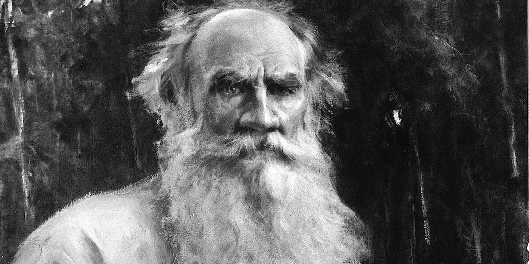 В какие разговоры стоит вникать, а в какие нет? - Мудрый совет дал Лев Толстой