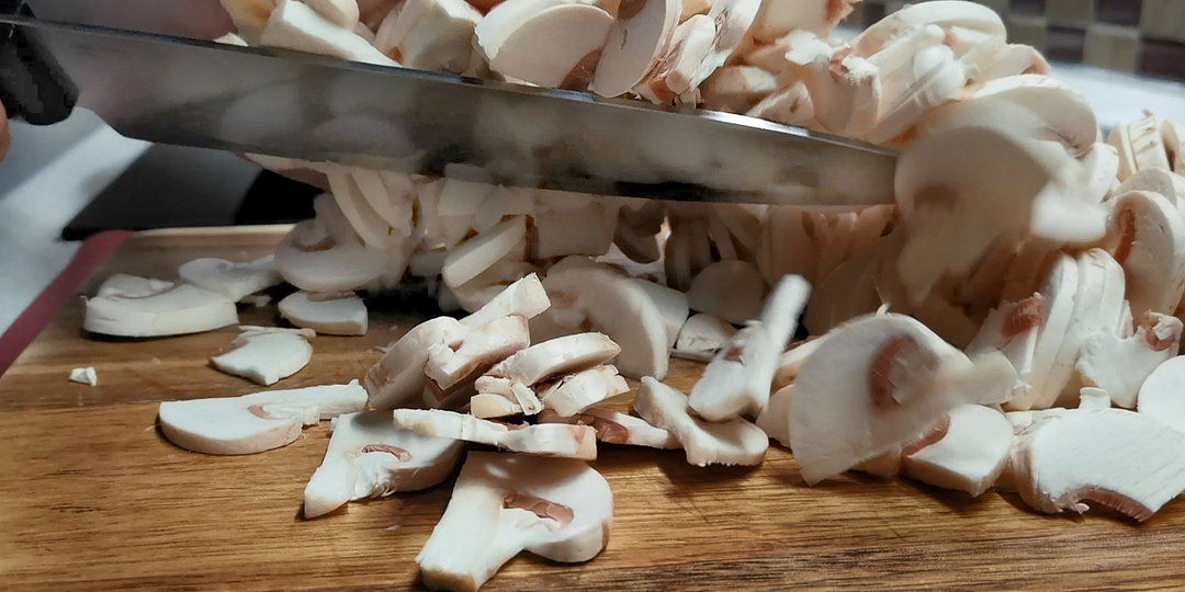 Так готовили наши мамы и бабушки. Лучше чем этот рецепт из грибов пока не встречал, ему до сих пор нет равных