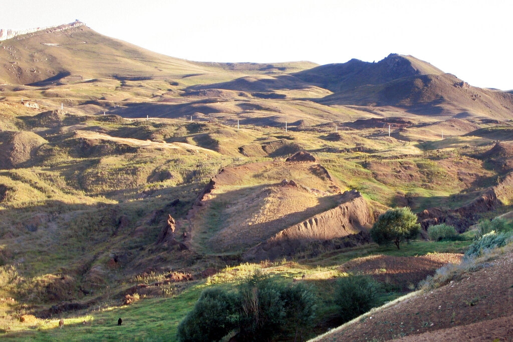     Турецкая гора, похожая на корабль: ученые ищут Ноев ковчег