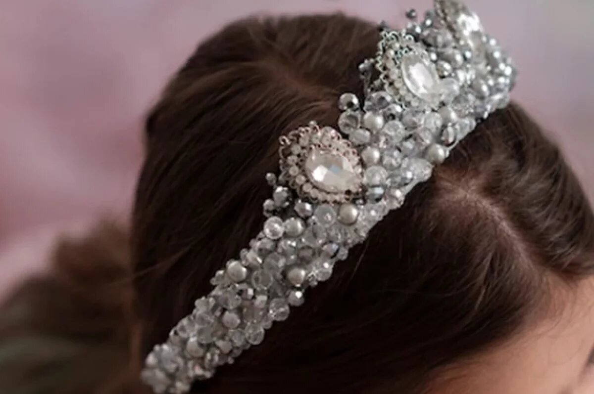    Выбери «Миссис АиФ – Нижний Новгород».