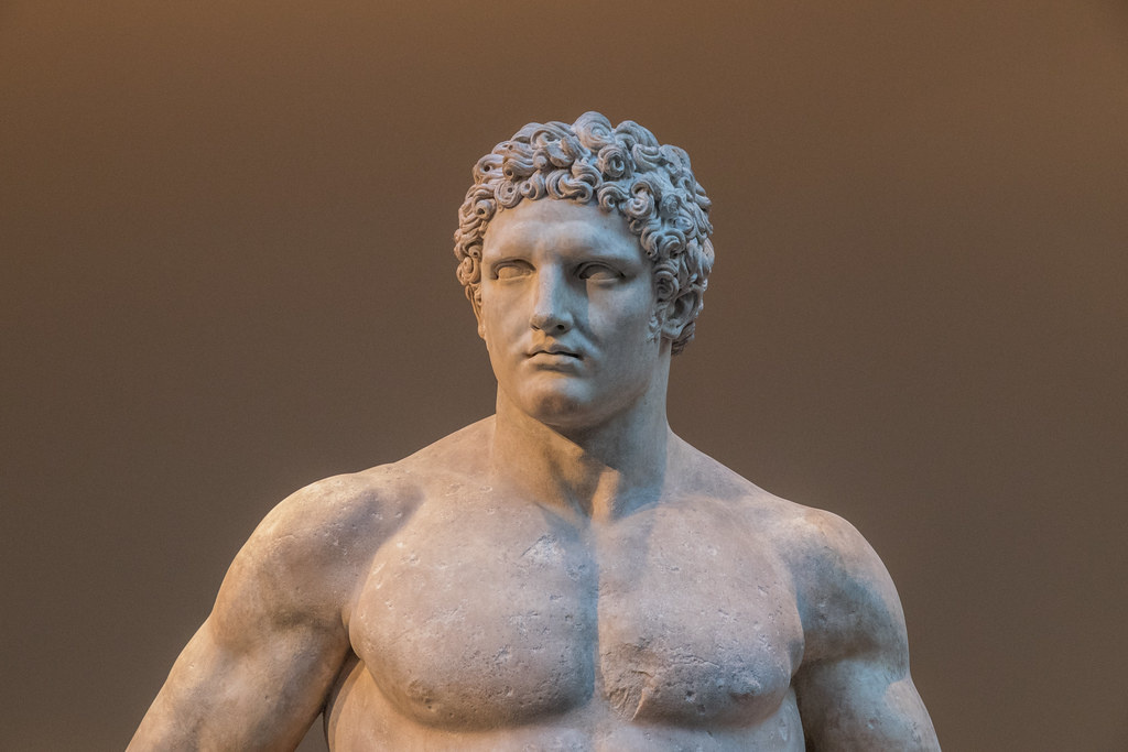 взято из открытых источников в интернете как иллюстрация! юный Алкид