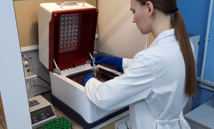    В Саратовской лаборатории проверили свыше 12 тонн меда для экспорта в Китай