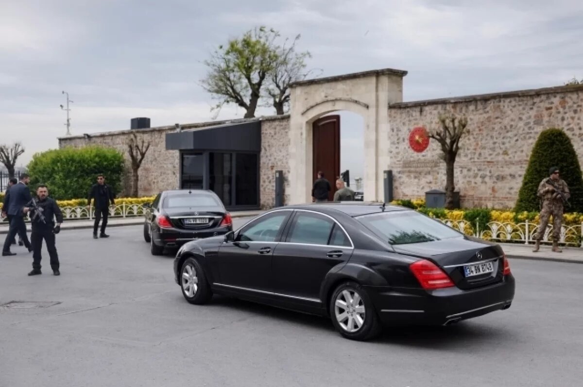    Стало известно, как западные СМИ общаются с журналистами из РФ в Стамбуле