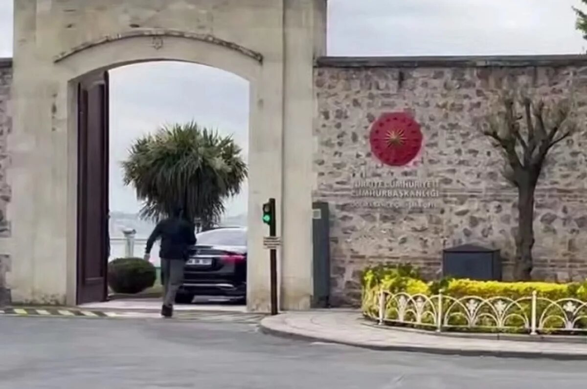    Представители Украины, США, Британии, Франции и ФРГ встретились в Стамбуле