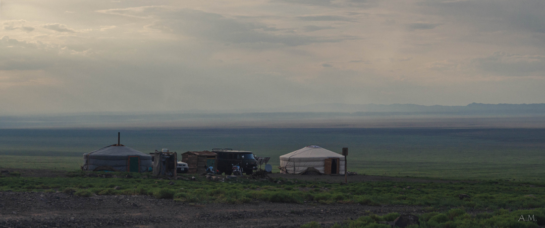 Привет, Монголия! Часть 6. Загадки пустыни Гоби: разве это действительно пустыня?