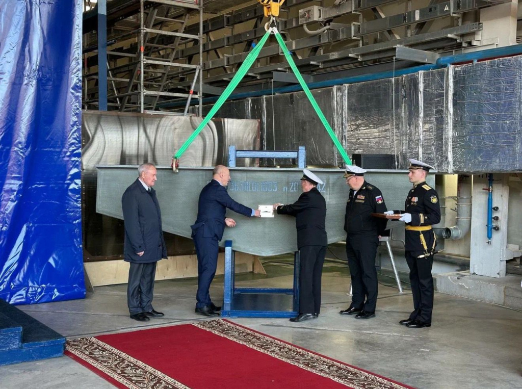 Процесс закладки четырнадцатого тральщика "Сергей Преминин"/ Фото: "СНСЗ"  📷
