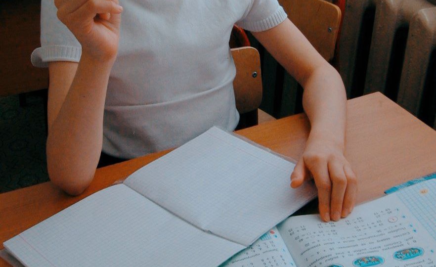 С 1 сентября 2025 года — новые правила в школах: что ждёт учеников, родителей и учителей?
