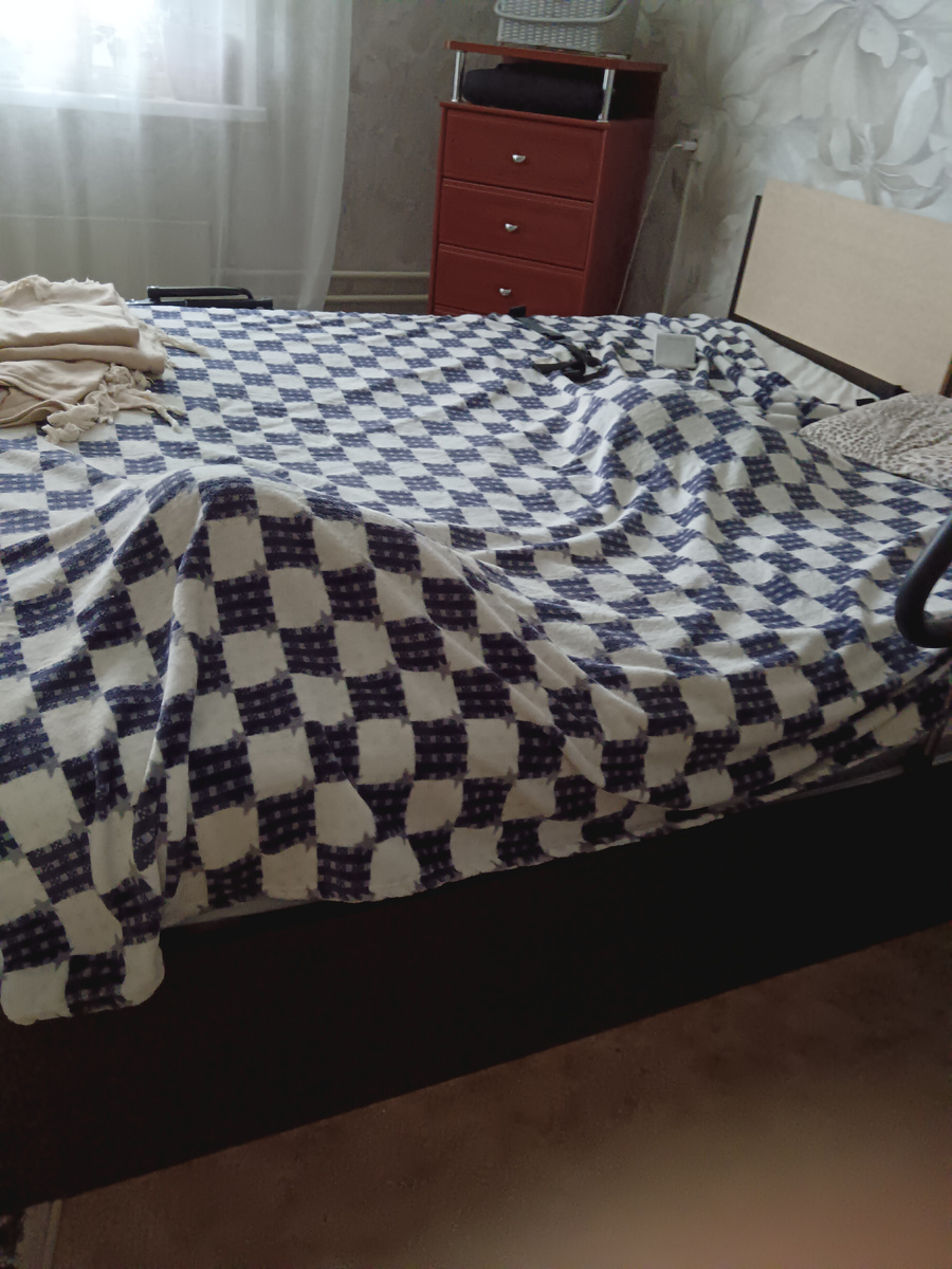 Спрятались