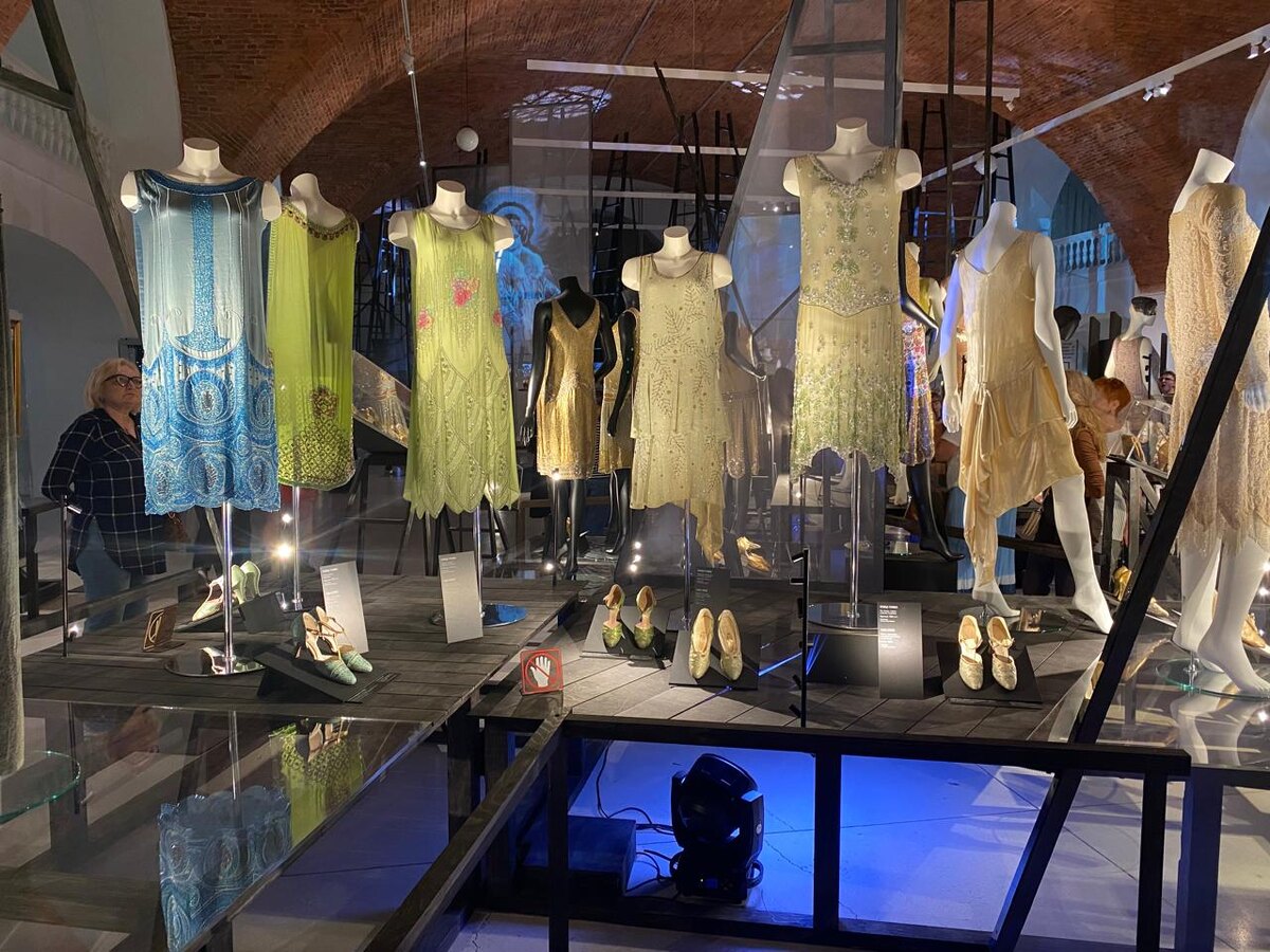 Фрагмент экспозиции "Упакованные грёзы", 2025. Официальная страница выставки - https://www.hermitagemuseum.org/what-s-on/iuhf34t5f7834tg349gj2g6?lng=ru Фотограф-Анна Селиванова