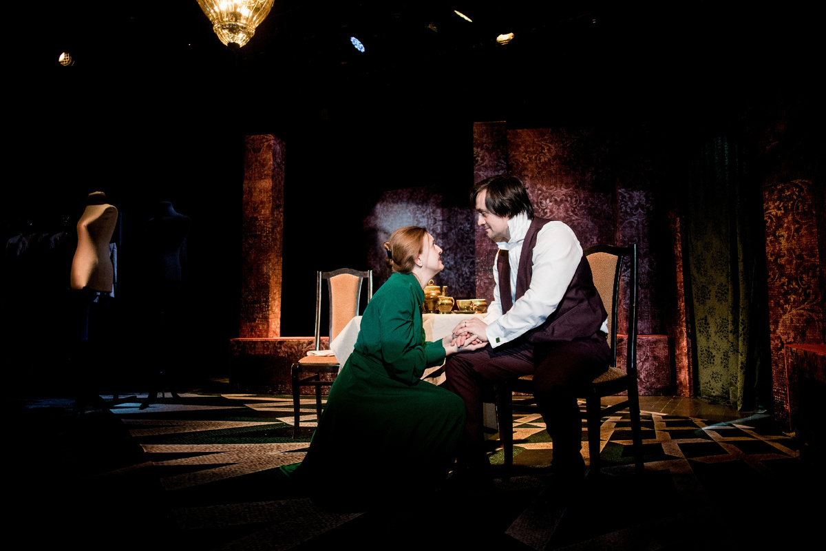 Спектакль "Газовый свет" Театра "V"