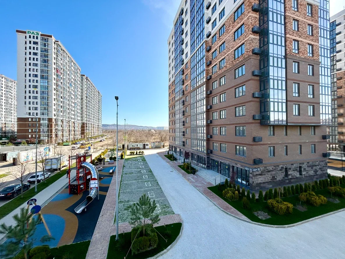 Двор ЖК "18/3"