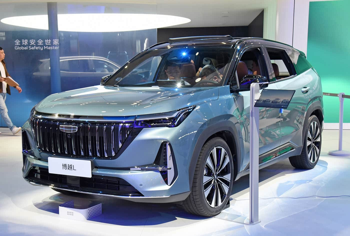Премьера новинки Geely Atlas (Boyue L)