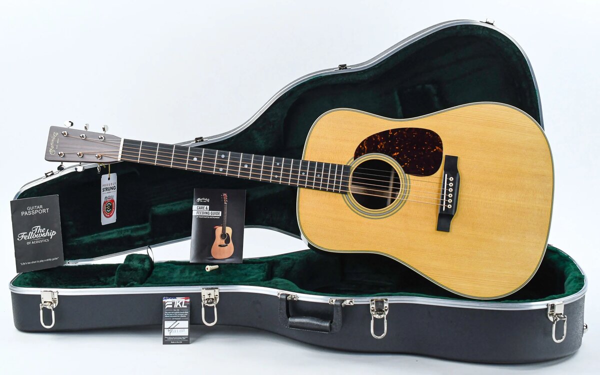 Гитара Martin D-28