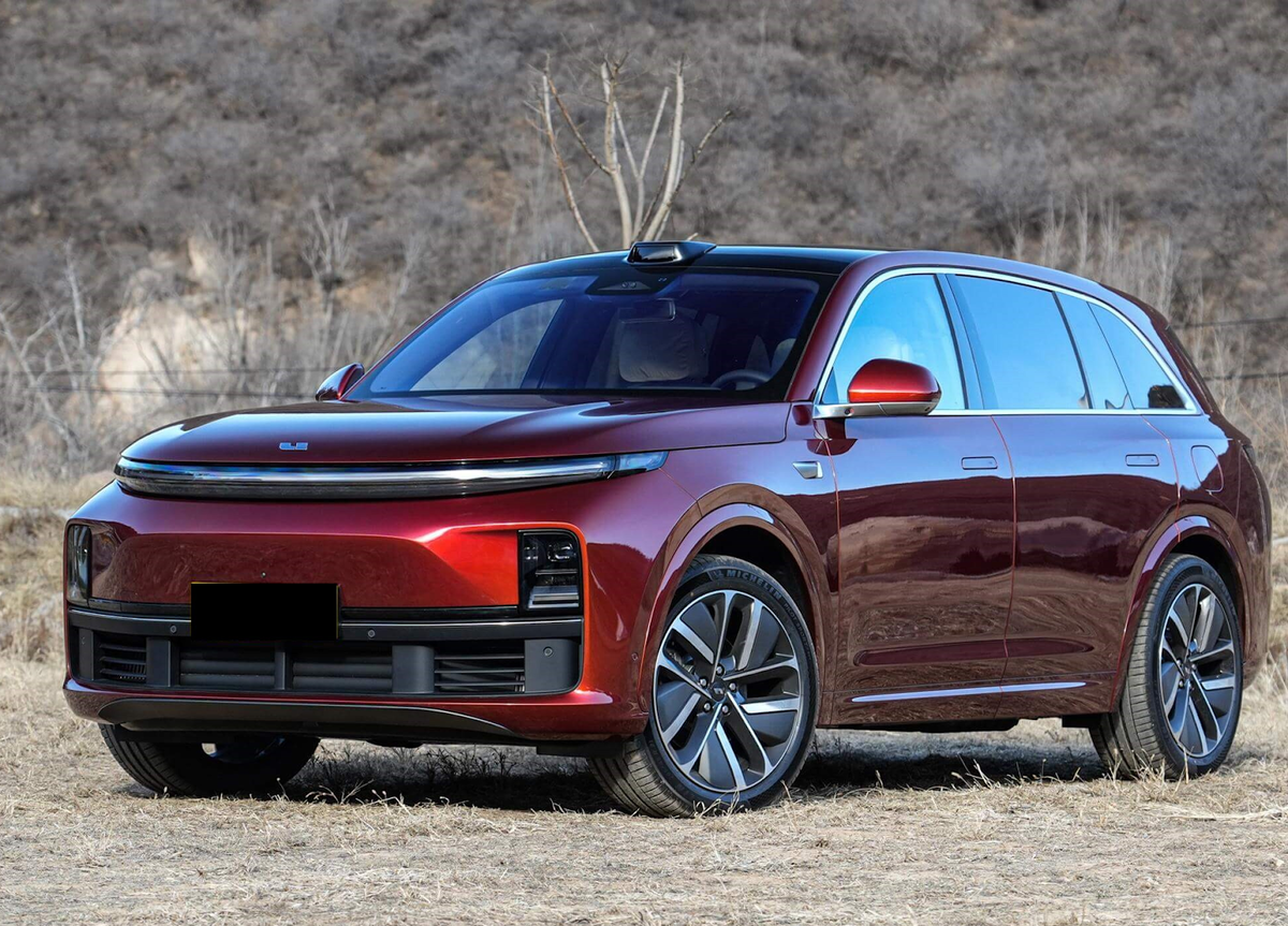 Lixiang L7, разумеется, автомобиль более высокого класса. Но присмотреться к относительно недорогой новинке все же стоит