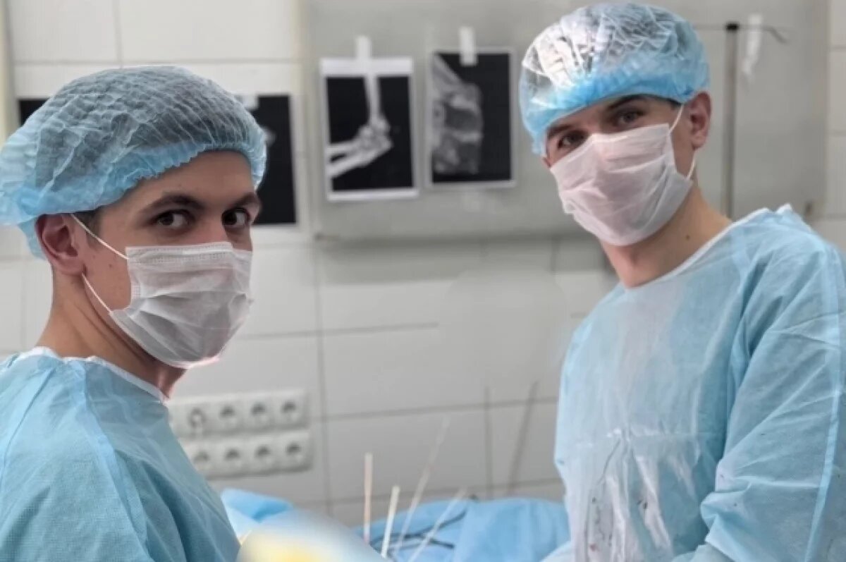    Попавшего под обстрел дрона участника СВО прооперировали в Ижевске