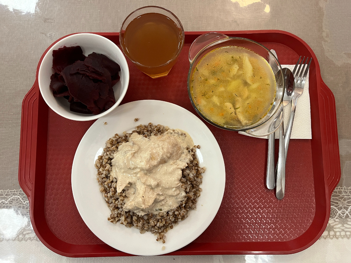 Обед за 530 рублей в Трапезной на Обыденке