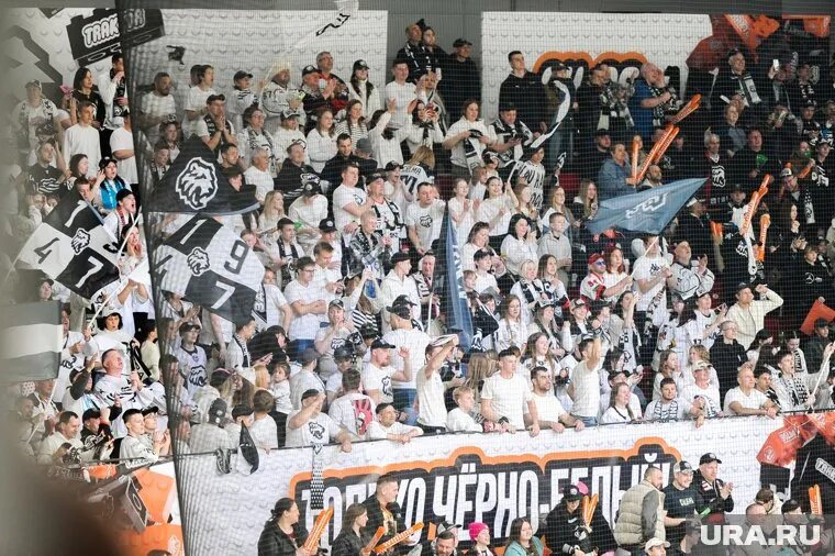 Болельщики «Трактора» вновь соберутся 17 мая. Фото: Вадим Ахметов © URA.RU