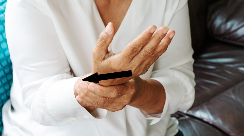    Ты горишь изнутри и это не метафора загадочная болезнь внутреннего огня