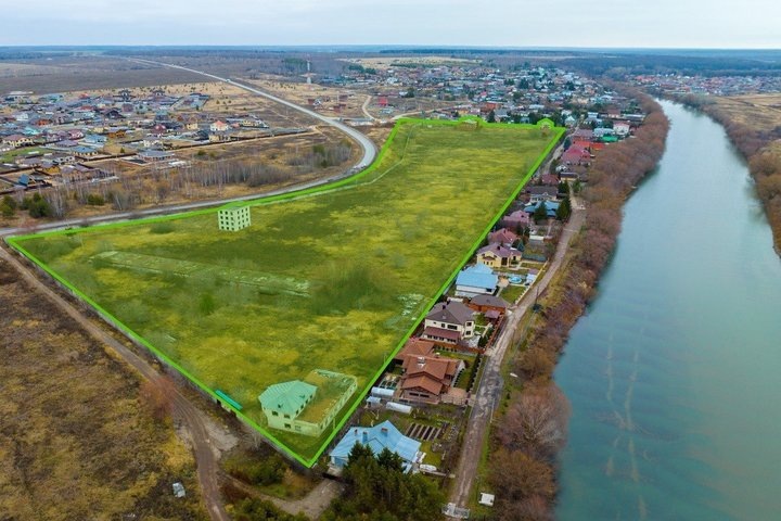 Порядка 8,9 га земли вблизи Сокуров выкупил через свою компанию «Виктория» Рустам Меджидов, брат собственника Приволжского рынка Казани. скриншот документации торгов