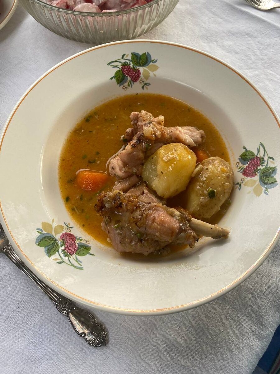 Фрикасе с кроликом по-дачному