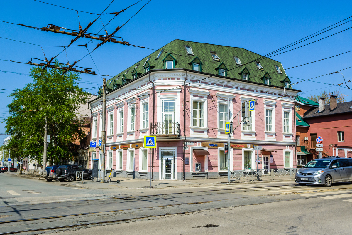 Фрунзе, 102 / Некрасовская, 36