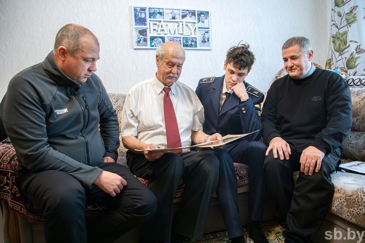 Членам уникальной семьи авиаторов Ярошевичей есть что рассказать о дальних полетах. Фото: sb.by