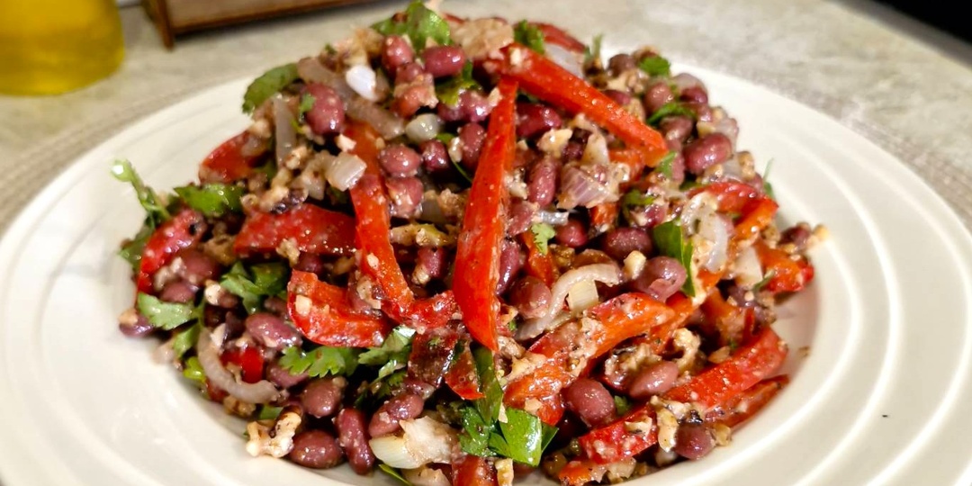 Салат ЛОБИО с красной фасолью