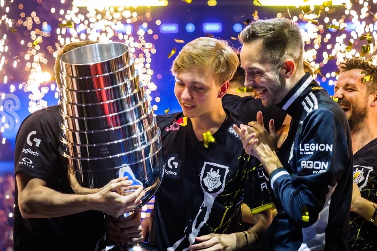    Илья Осипов.