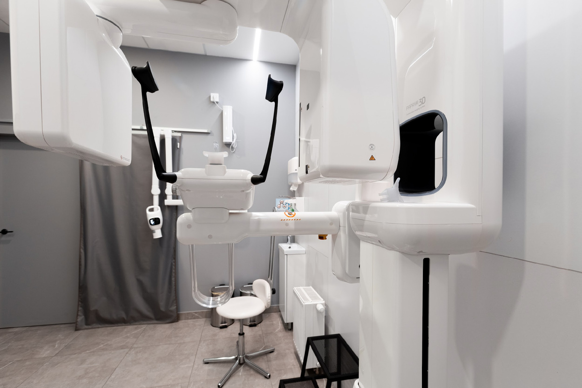 Имплантация зуба в Екатеринбурге в стоматологии Dant