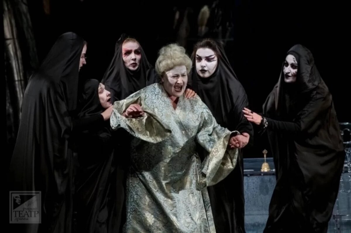    «Пиковую даму» с графиней-мужчиной представил в Туле театр из Бишкека