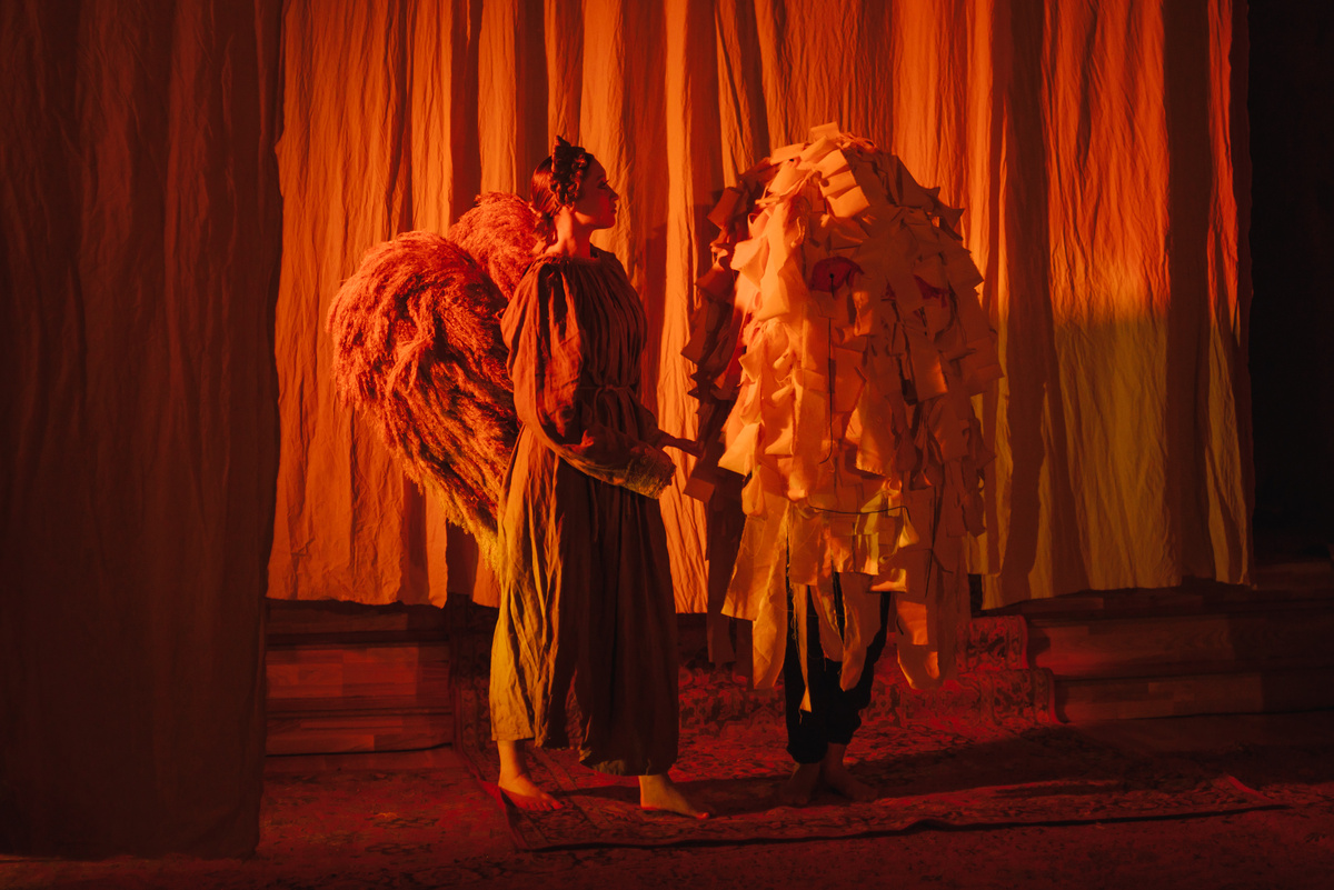    Британка объявляет конкурс на грант на обучение по программе «Сценография» (фото 1)